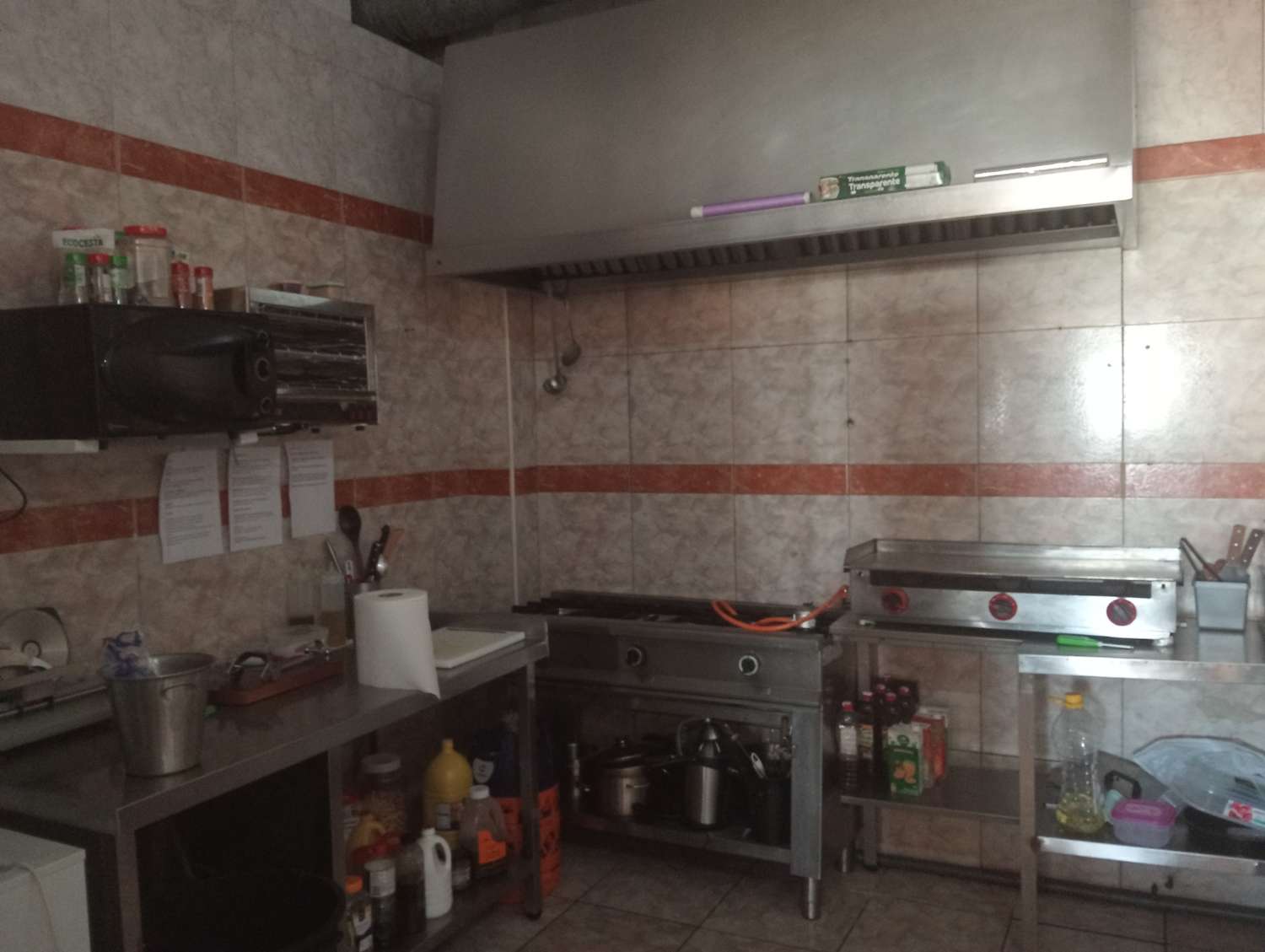 Cafe Bar for sale in Torremolinos - Terrace 12 tables + equipped kitchen