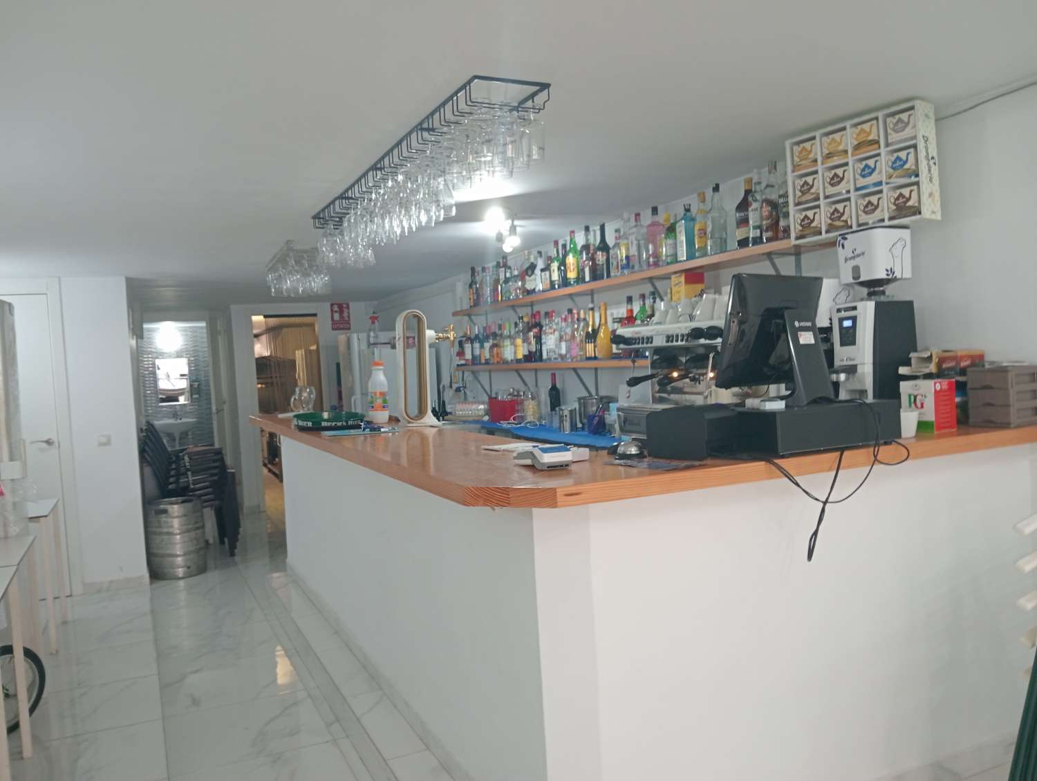 Cafeteria & Pizzeria in Fuengirola 100 meters from the BEACH