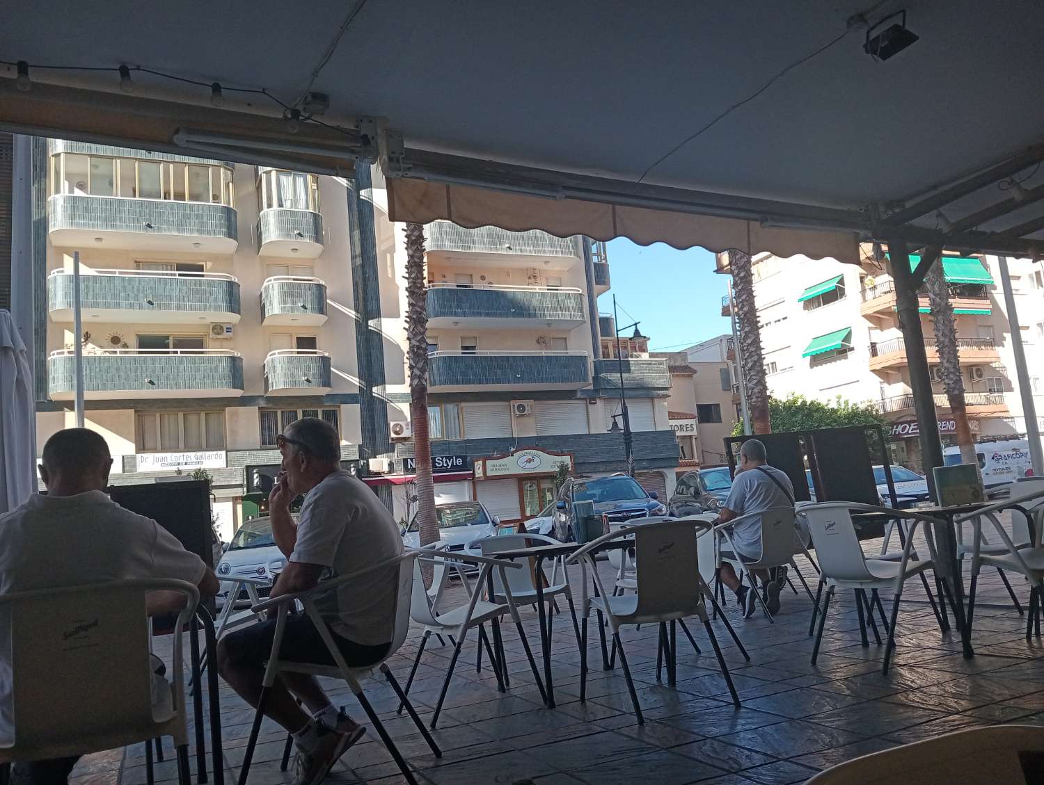 Cafeteria & Pizzeria in Fuengirola 100 meters from the BEACH