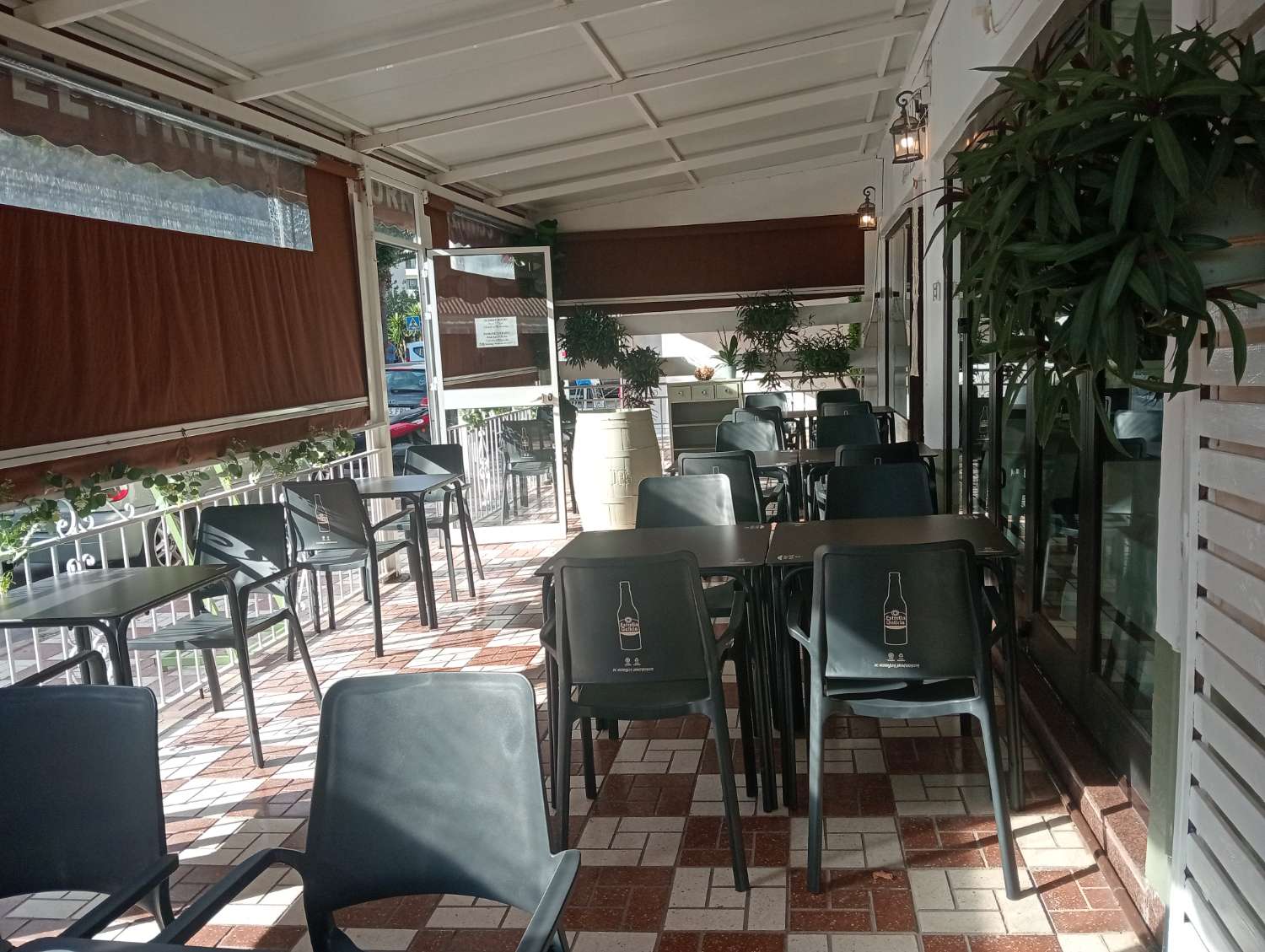 Ravintola siirtää Torremolinos