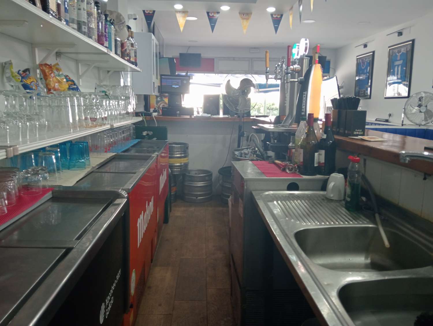 Bar Commercial à vendre à Benalmadena Costa del Sol - rentabilité 14 400 € par an