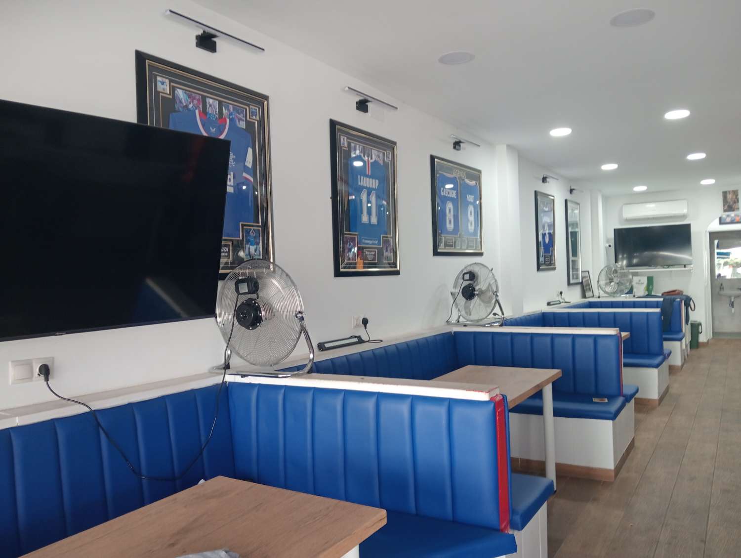 Bar Commercial à vendre à Benalmadena Costa del Sol - rentabilité 14 400 € par an