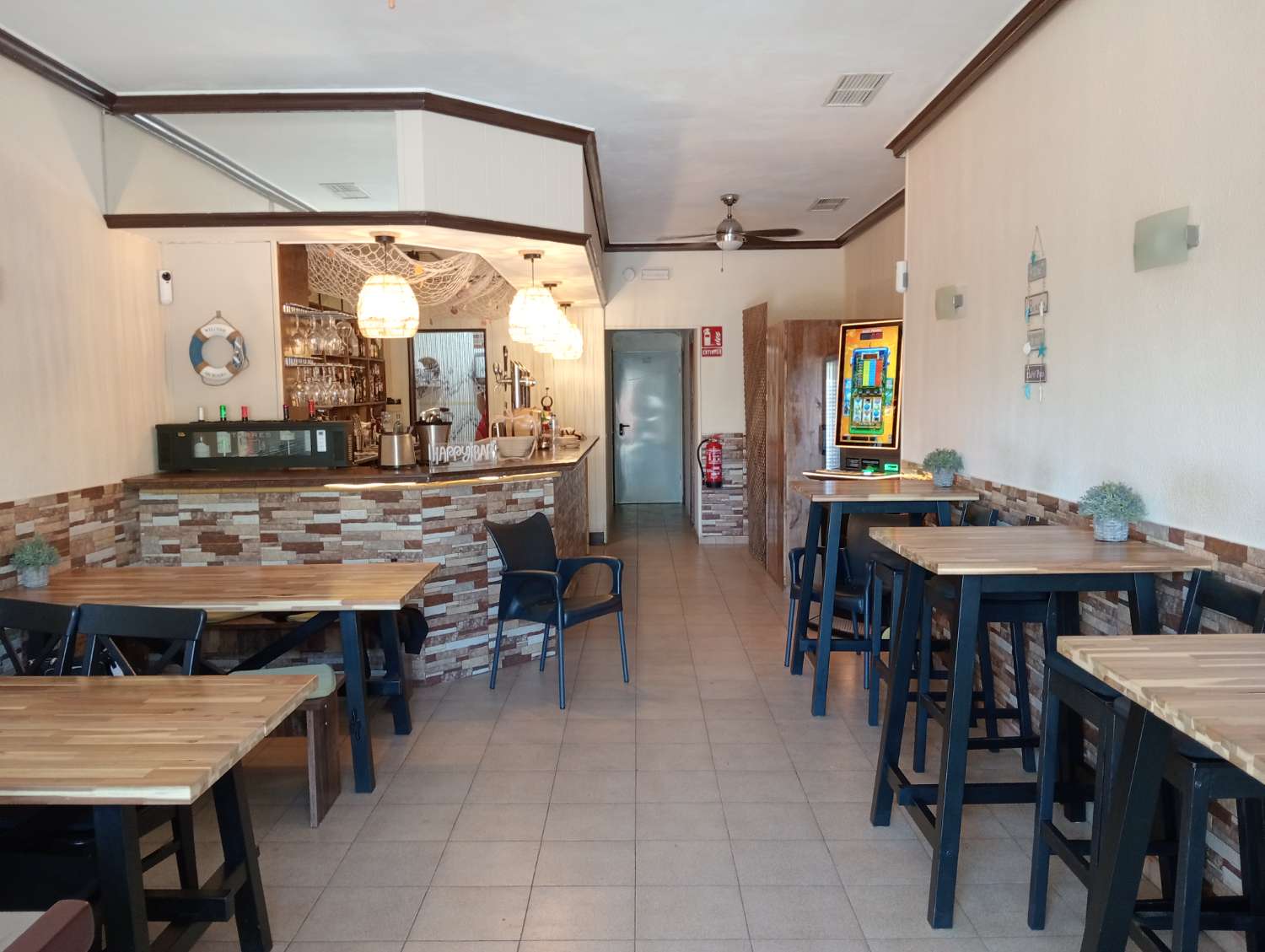 Traspaso Cafe Bar cocina en Torremolinos - La Carihuela , Costa del Sol - con studio vivienda propietario